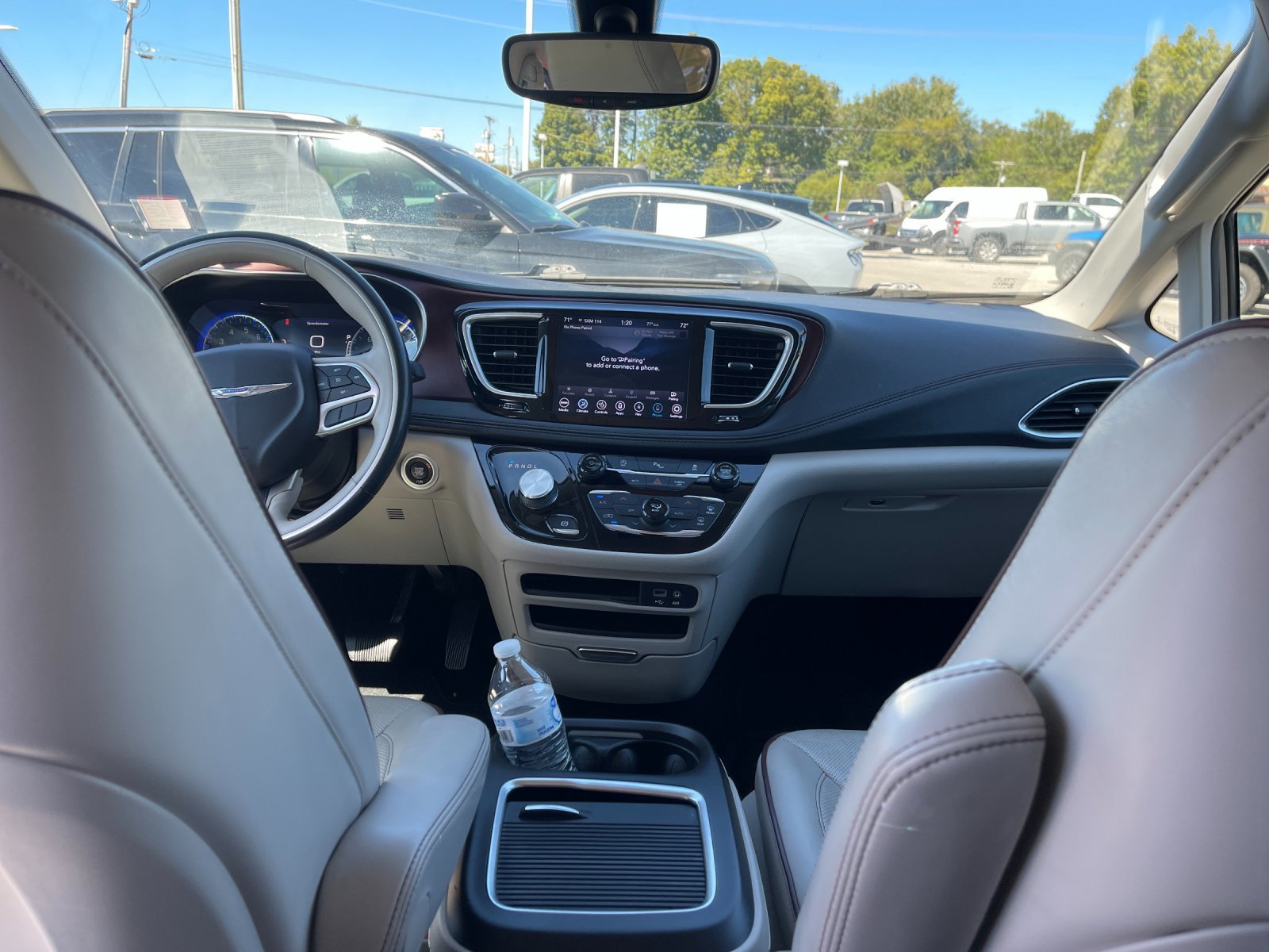 Used 2020 Chrysler Pacifica Limited FWD image 14