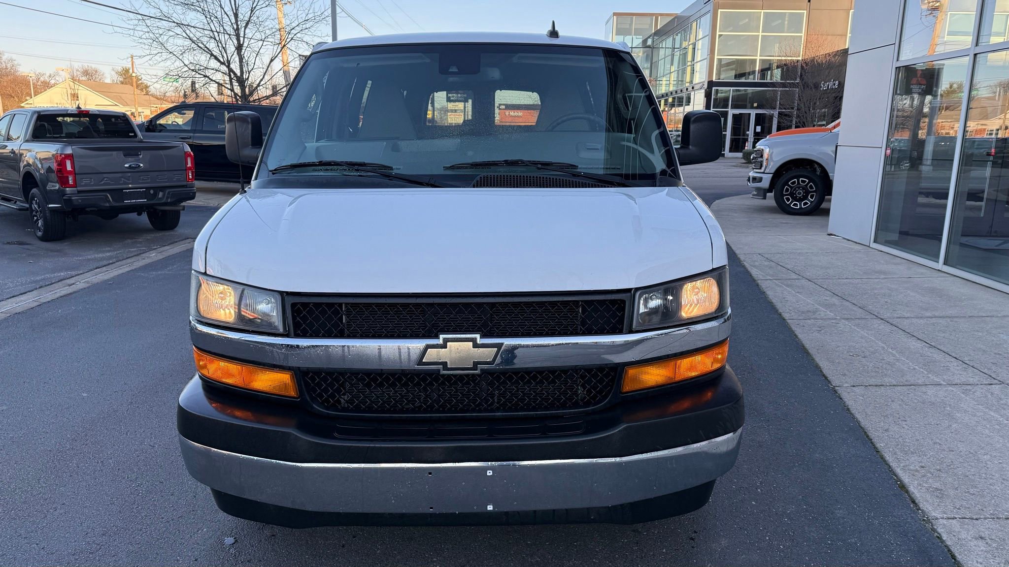 Used 2019 Chevrolet Express 3500 LT w/ LT Preferred Equipment Group image 7