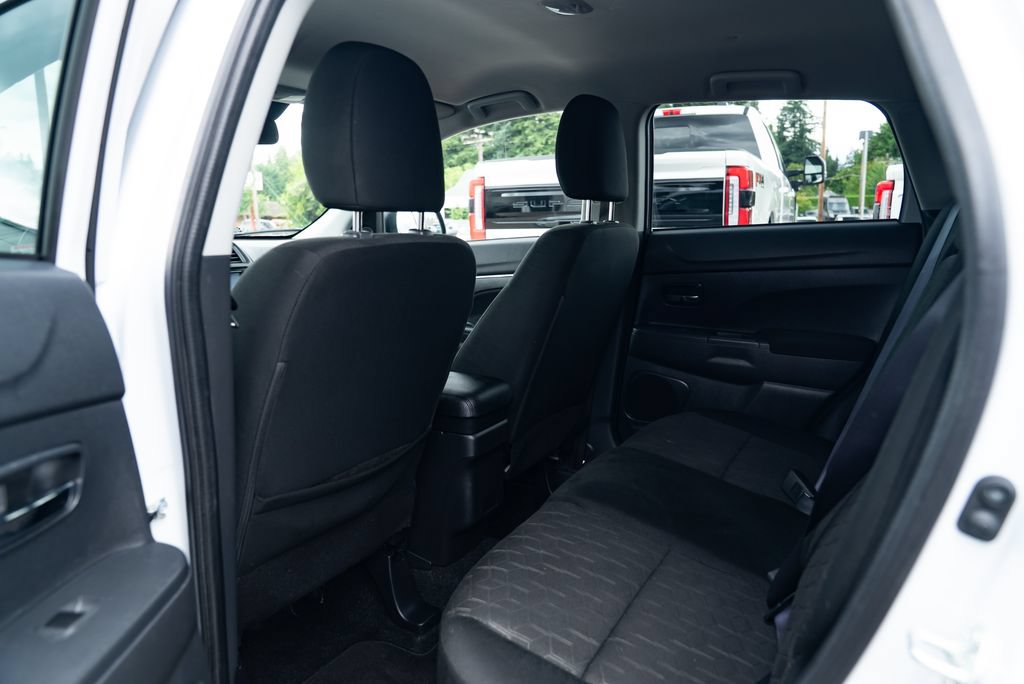 Used 2023 Mitsubishi Outlander Sport ES AWD/4WD image 22