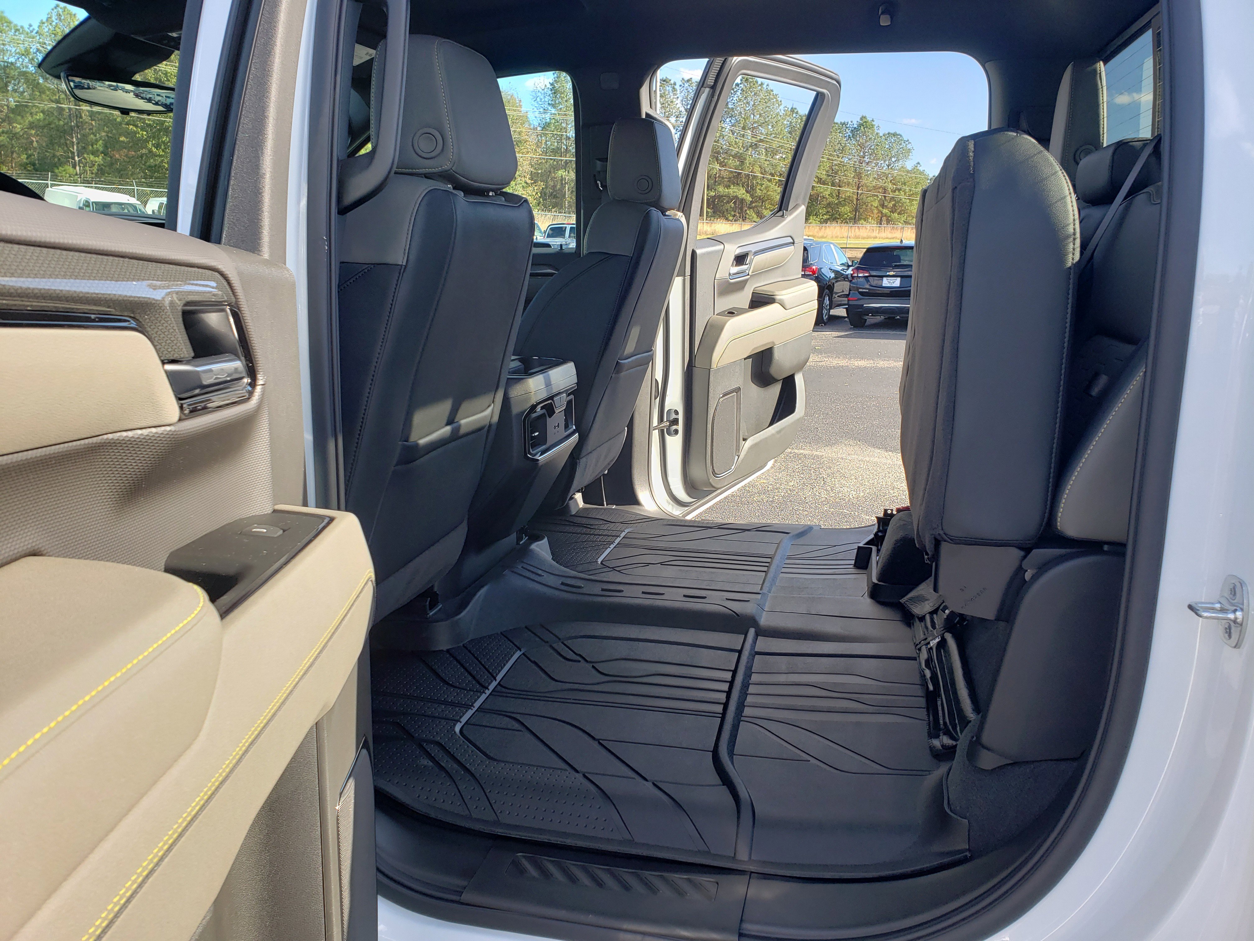 New 2026 Chevrolet Silverado 1500 ZR2 w/ LPO, Dark Essentials Package image 31