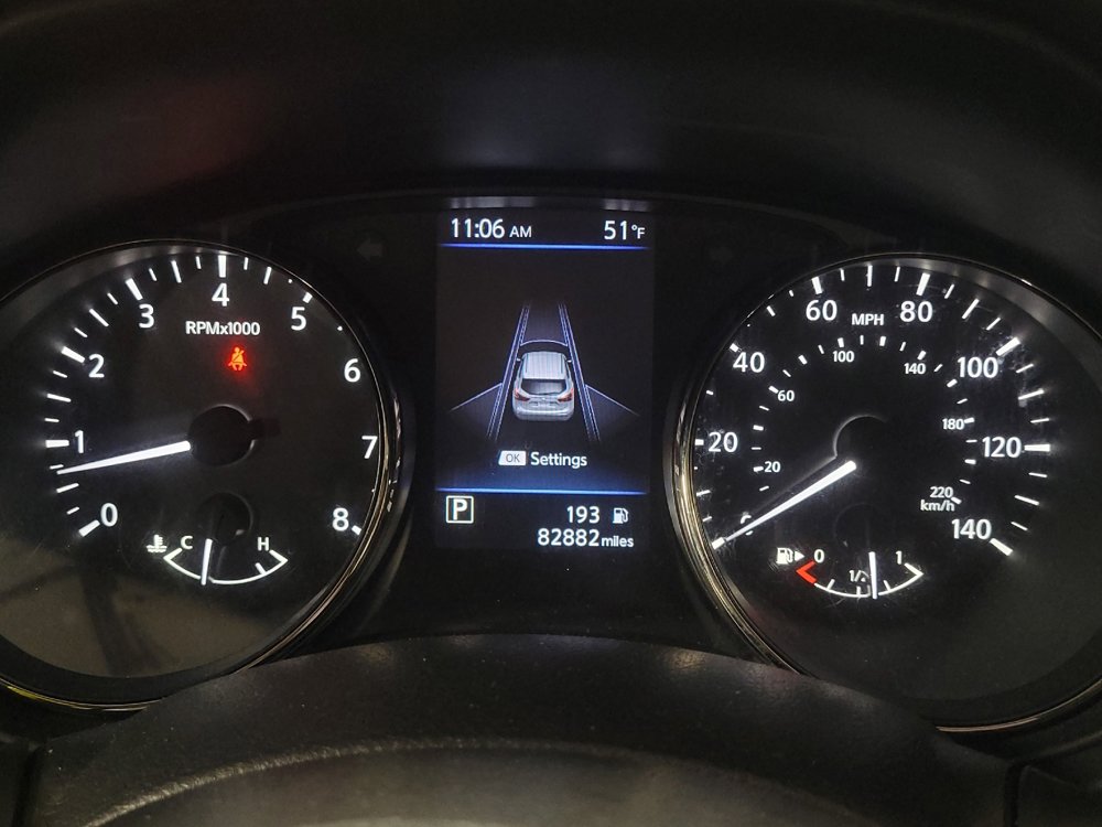 Used 2021 Nissan Rogue Sport S image 23