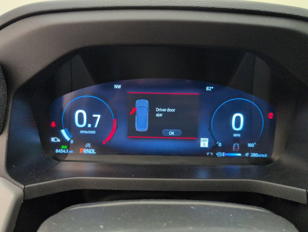 Used 2025 Ford Explorer Active RWD image 17