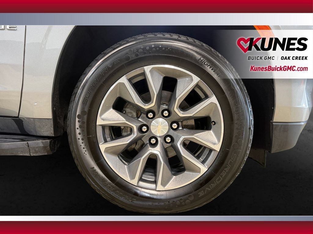Used 2023 Chevrolet Tahoe LT w/ Luxury Package AWD/4WD image 13