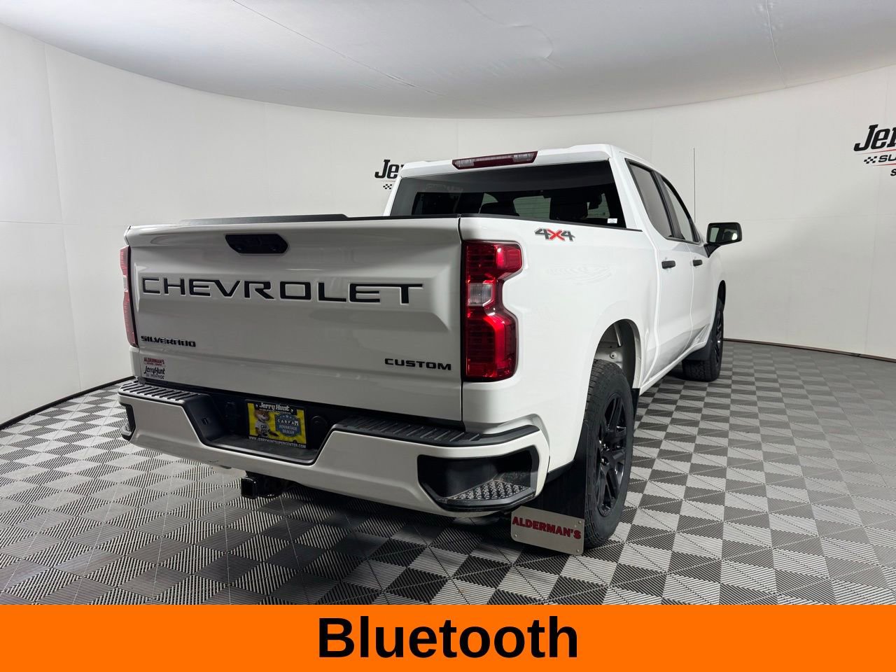 Used 2022 Chevrolet Silverado 1500 Custom w/ LPO, Dark Essentials Package image 7