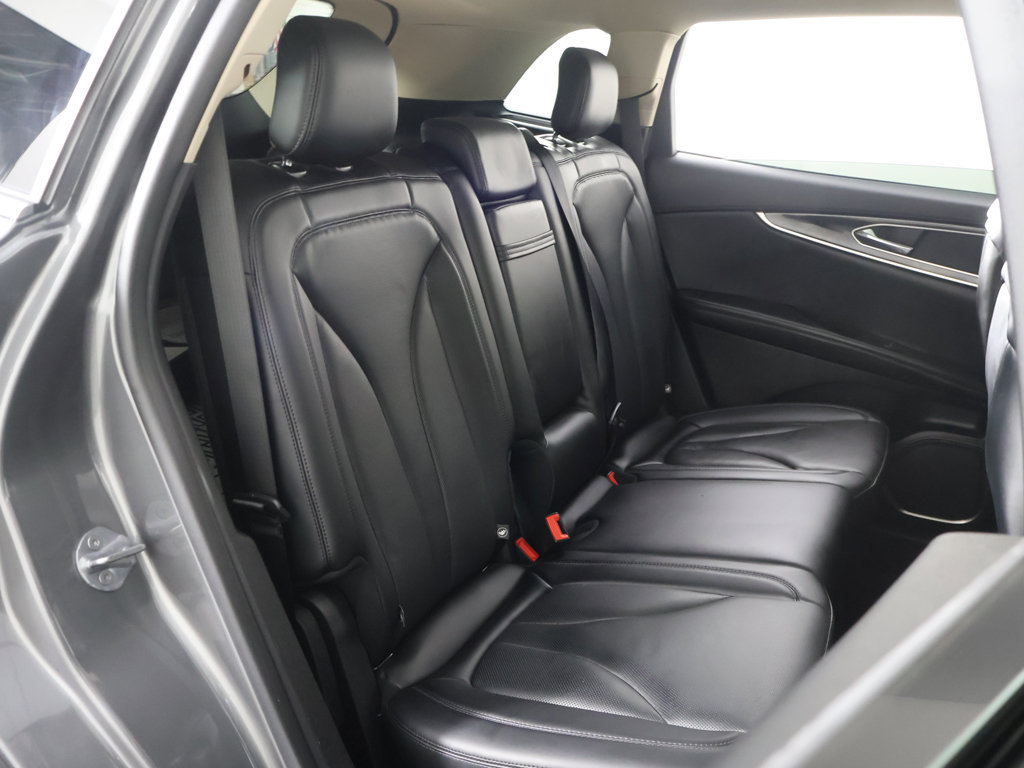 Used 2023 Lincoln Nautilus Reserve AWD/4WD image 37