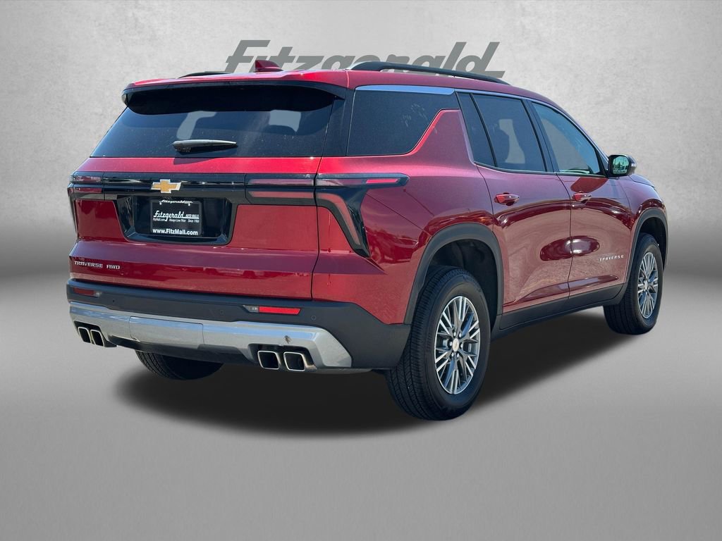 Used 2026 Chevrolet Traverse LT AWD/4WD image 5