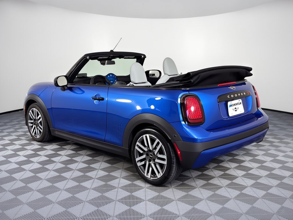 Certified 2025 MINI Cooper S FWD image 3