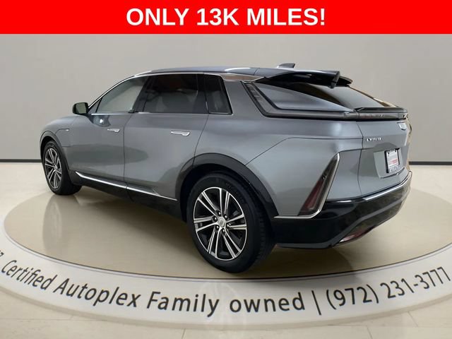 Used 2023 Cadillac Lyriq 2WD image 3