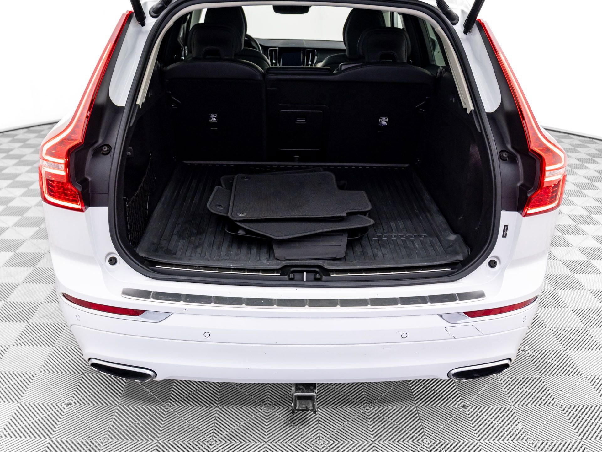 Used 2021 Volvo XC60 T6 Inscription w/ Advanced Package image 31