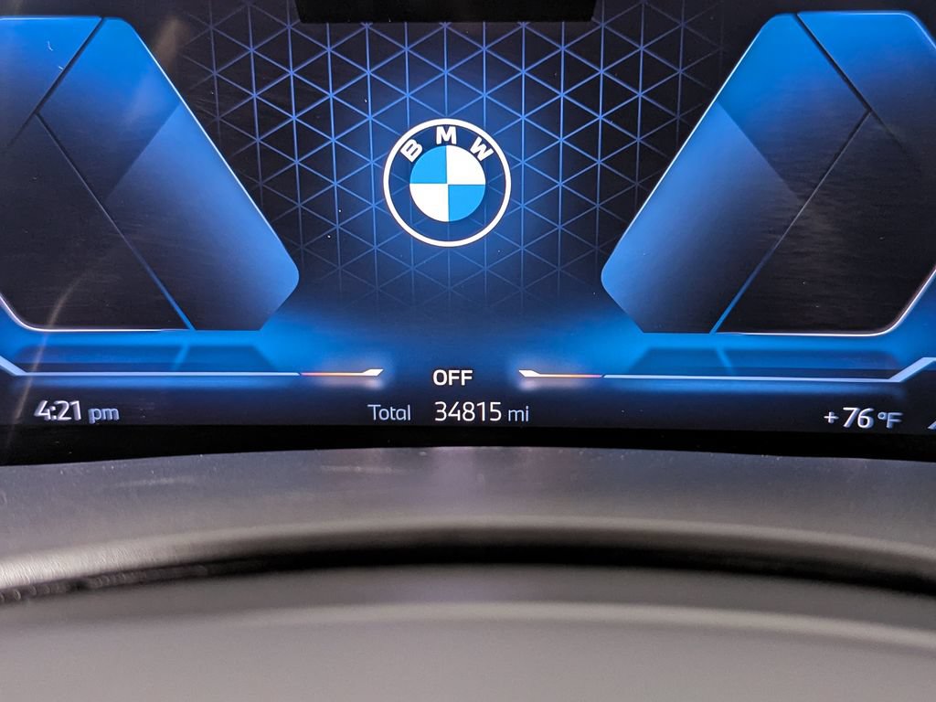 Used 2024 BMW X7 xDrive40i w/ M Sport Package AWD/4WD image 39
