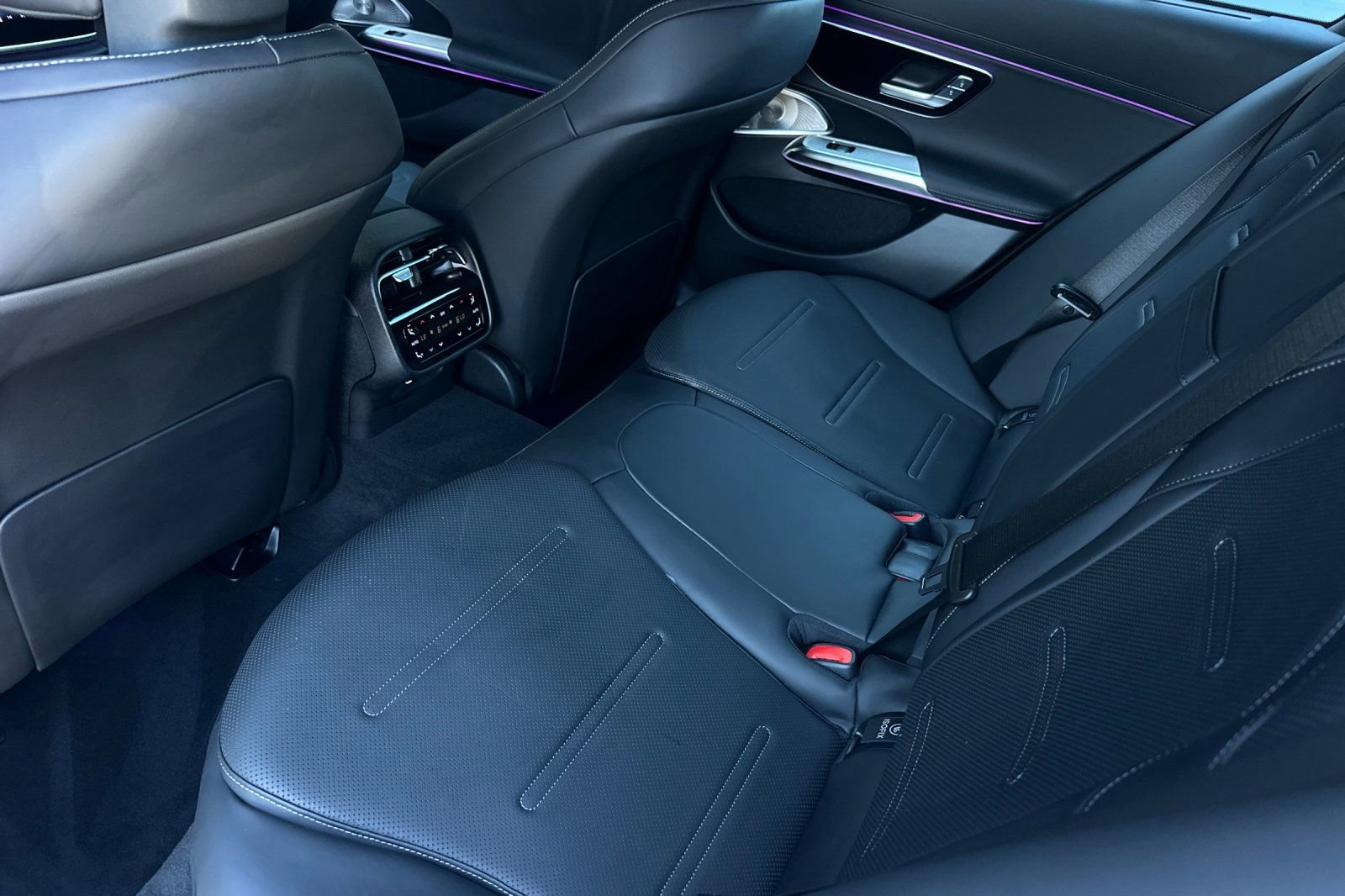 New 2026 Mercedes-Benz E 53 AMG e 4MATIC Sedan image 9