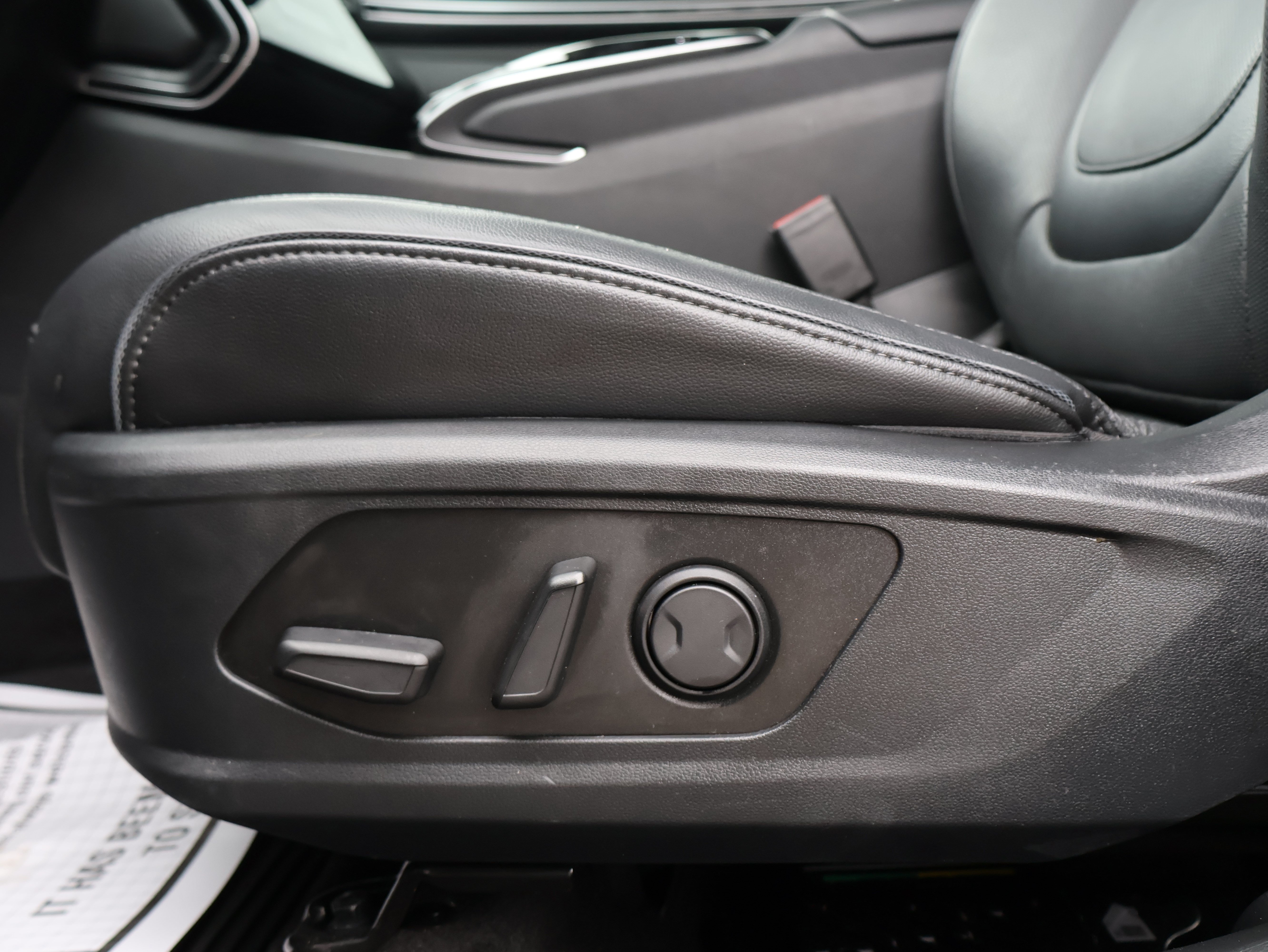 Used 2024 Hyundai Tucson Limited AWD/4WD image 23