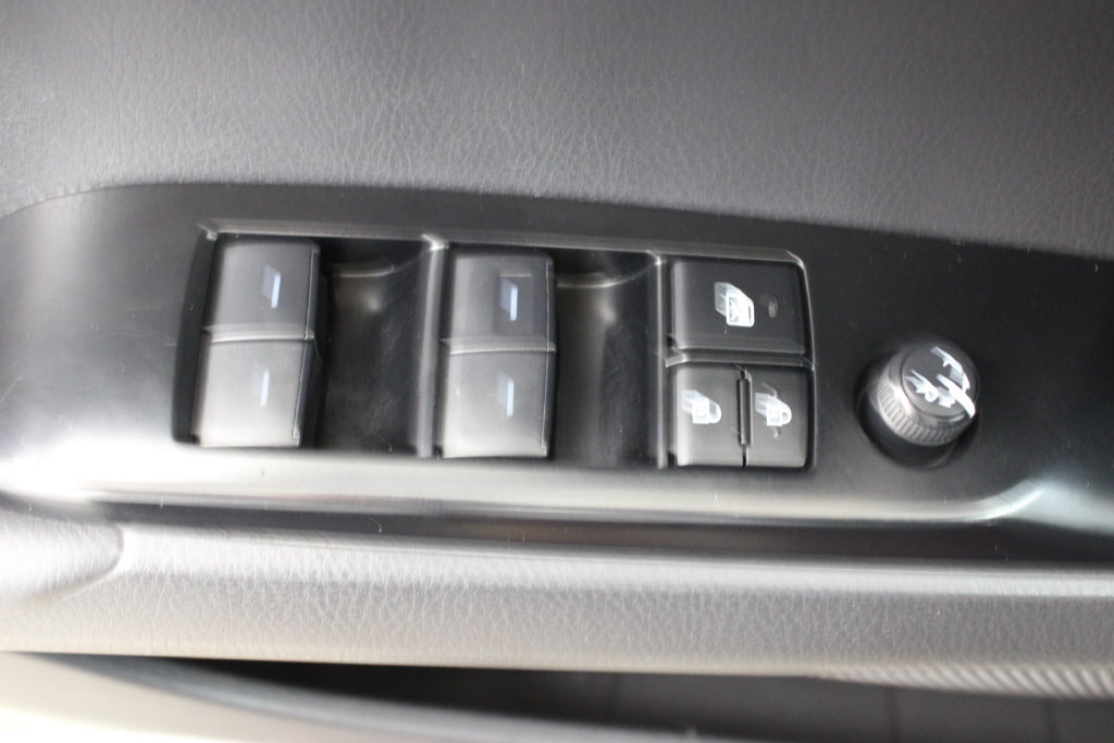 Used 2025 Toyota Camry LE w/ Convenience Package FWD image 17
