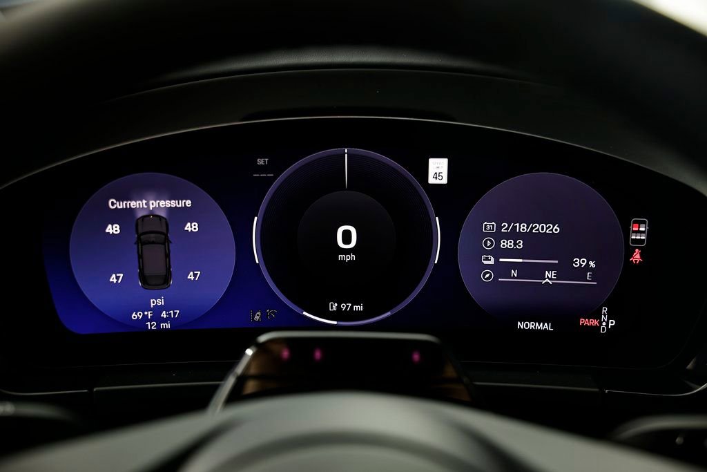 New 2026 Porsche Macan Electric image 34