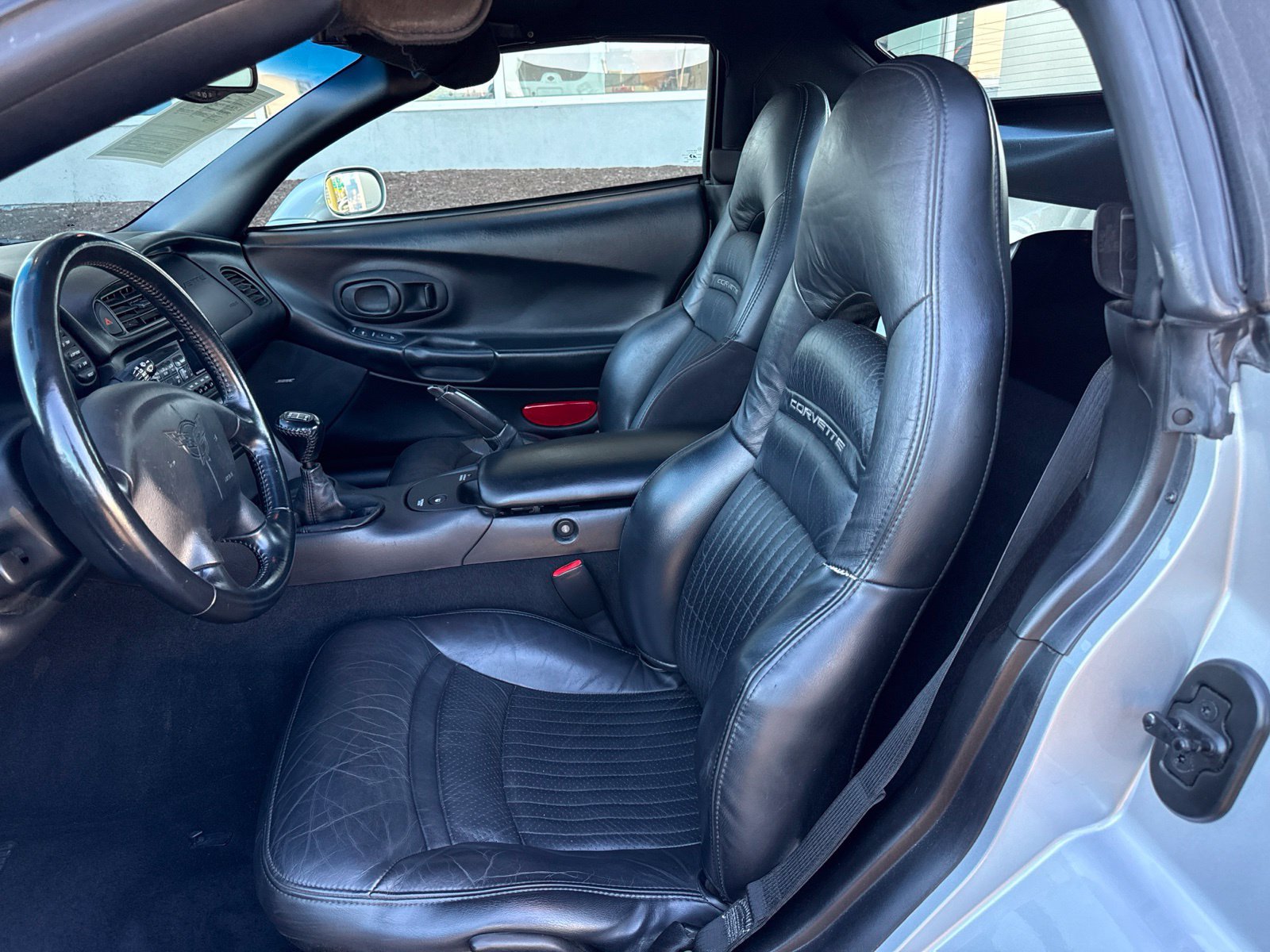 Used 2002 Chevrolet Corvette Convertible w/ Preferred Equipment Group2 RWD image 15
