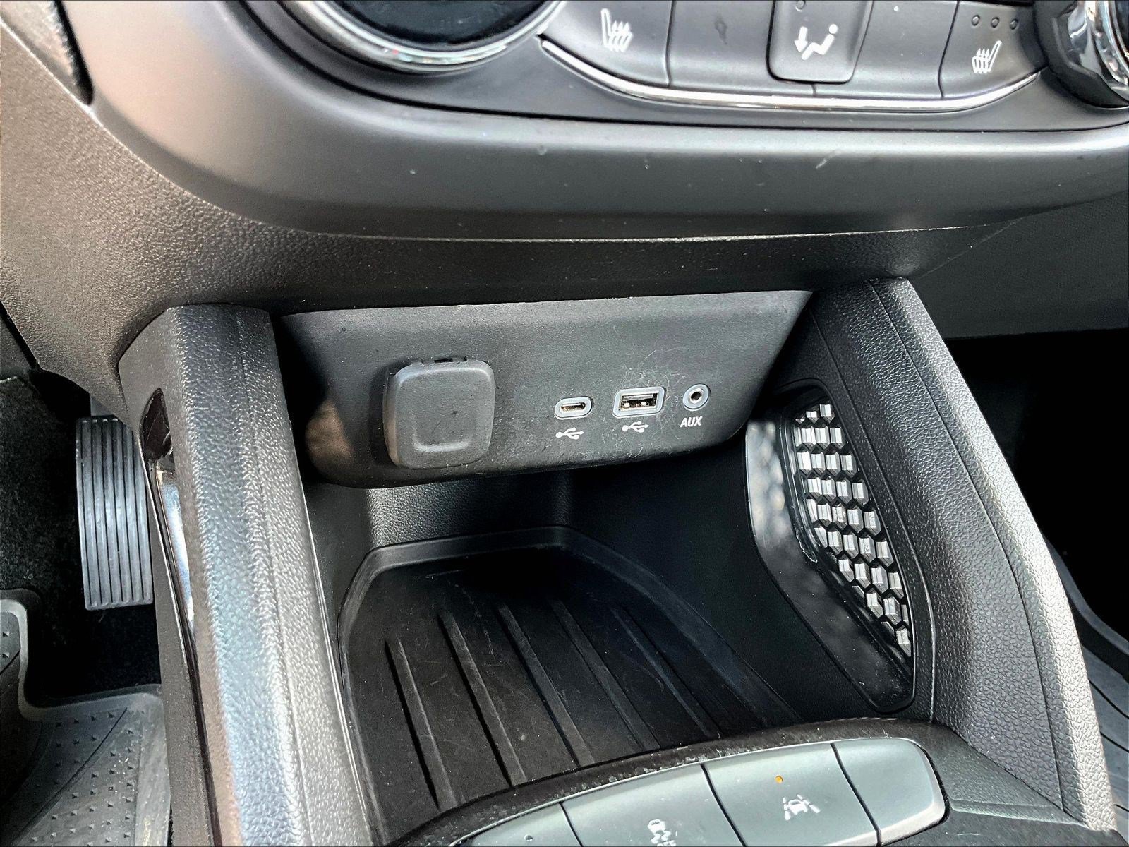 Used 2023 Chevrolet TrailBlazer LT FWD image 15