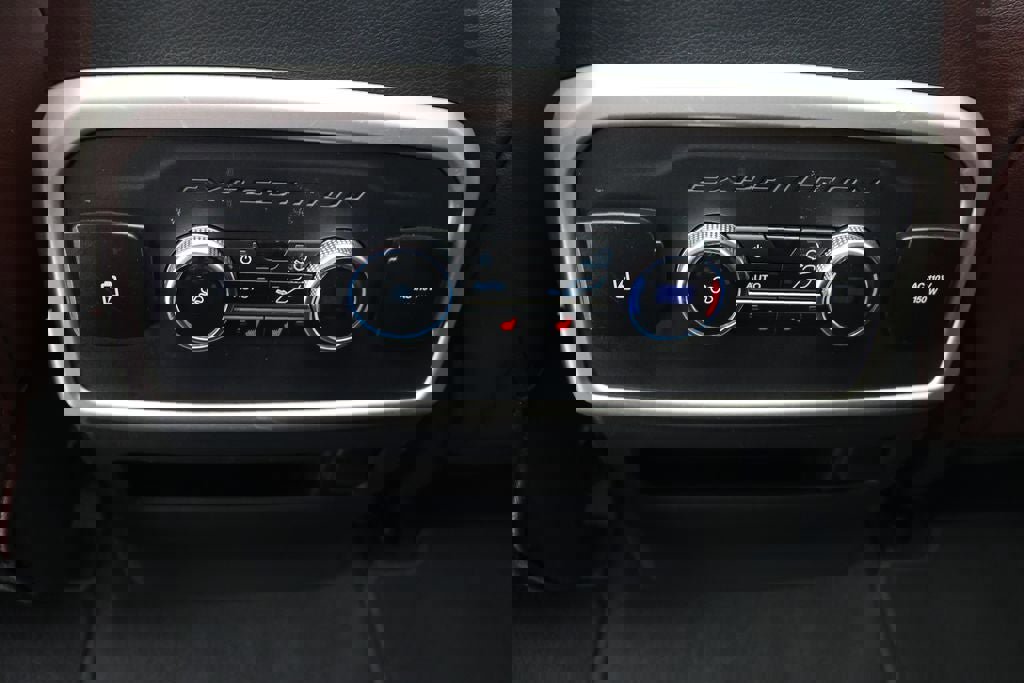 Used 2024 Ford Expedition Max Limited image 13