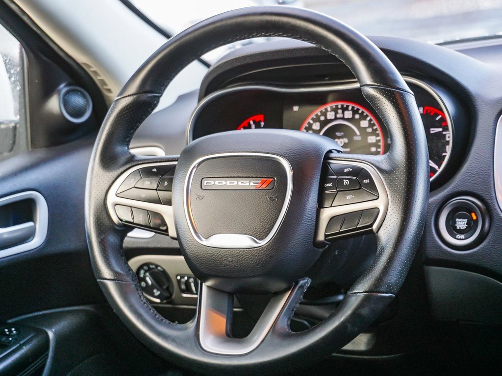 Used 2020 Dodge Durango SXT w/ 3rd Row Seating Group image 17