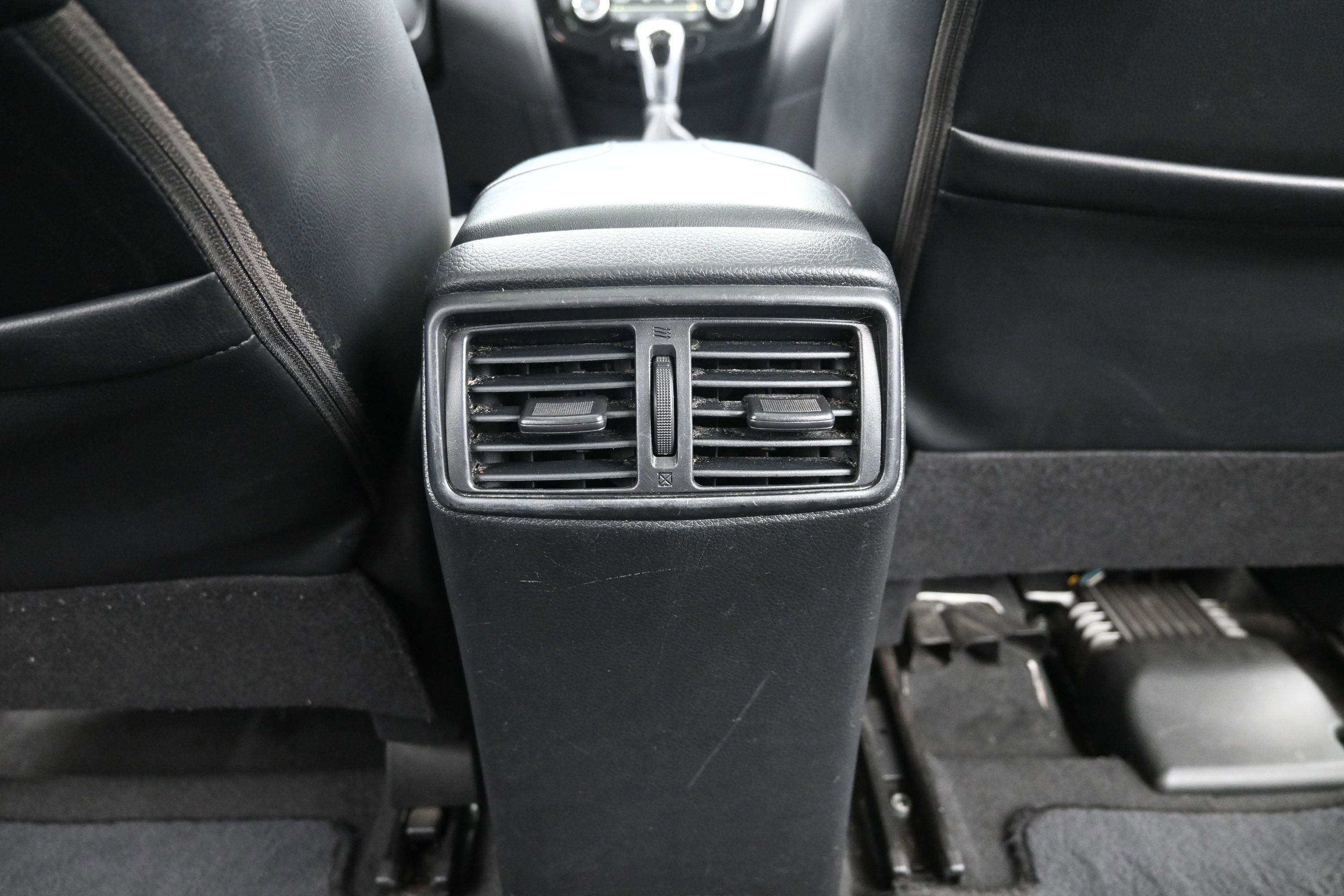 Used 2017 Nissan Rogue SL w/ SL Premium Package FWD image 14
