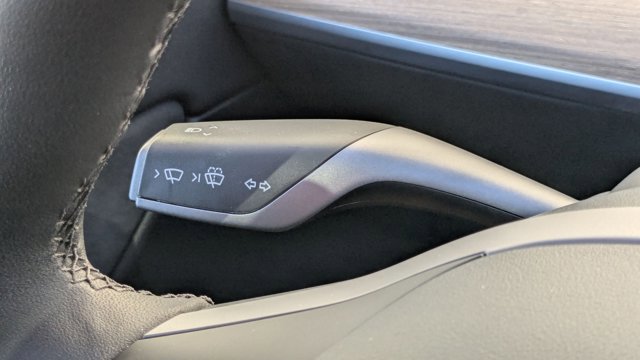 Used 2022 Tesla Model Y Performance image 16