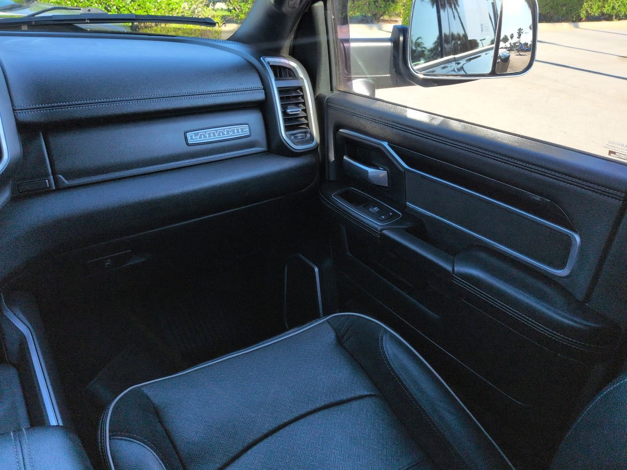 Used 2020 RAM 3500 Laramie AWD/4WD image 16