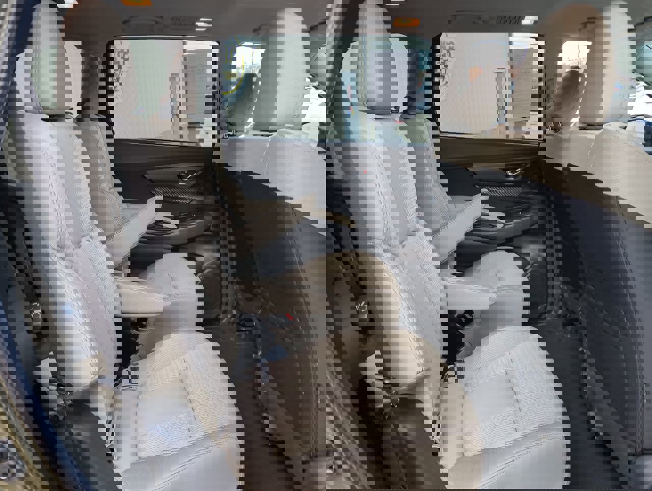 Used 2024 Subaru Ascent Premium w/ Convenience Package image 16