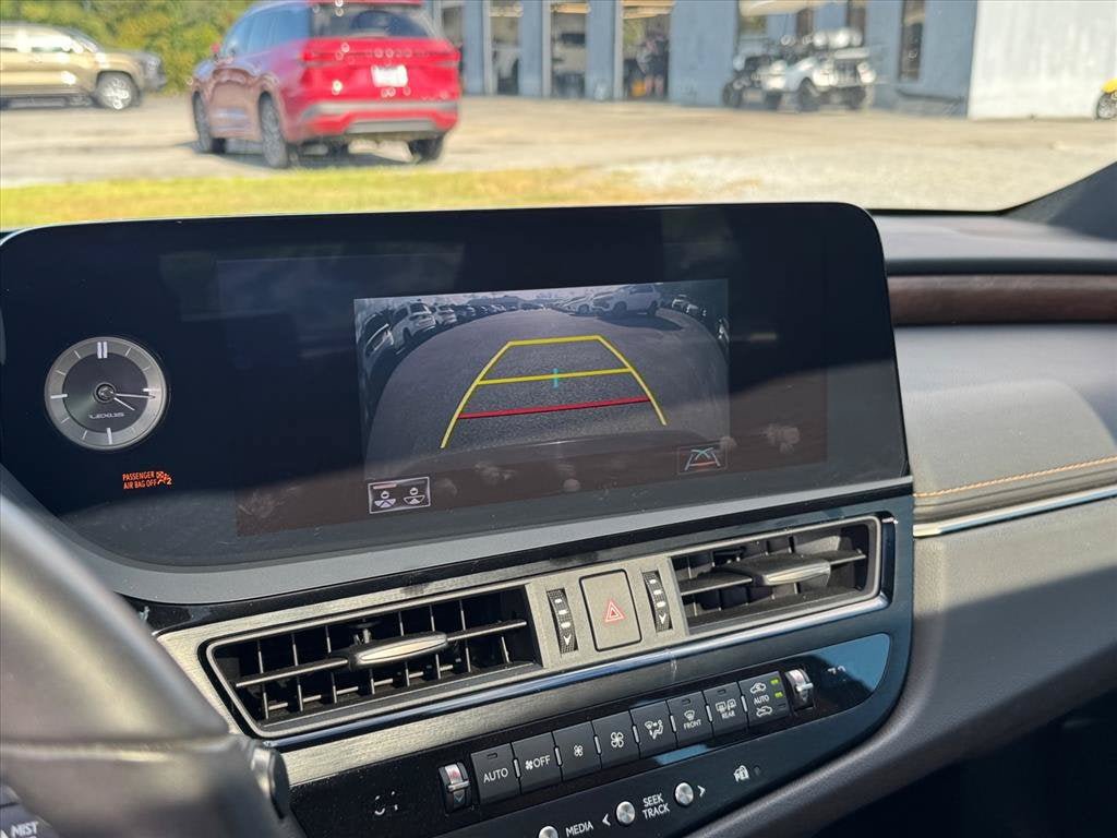 Used 2022 Lexus ES 300h w/ Premium Package FWD image 28