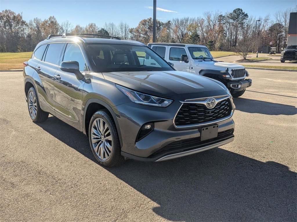 Used 2021 Toyota Highlander Platinum image 7
