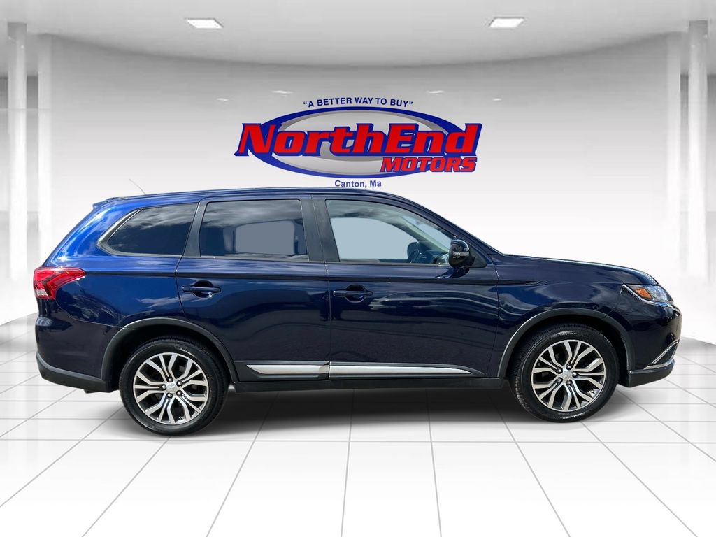 Used 2016 Mitsubishi Outlander AWD image 2
