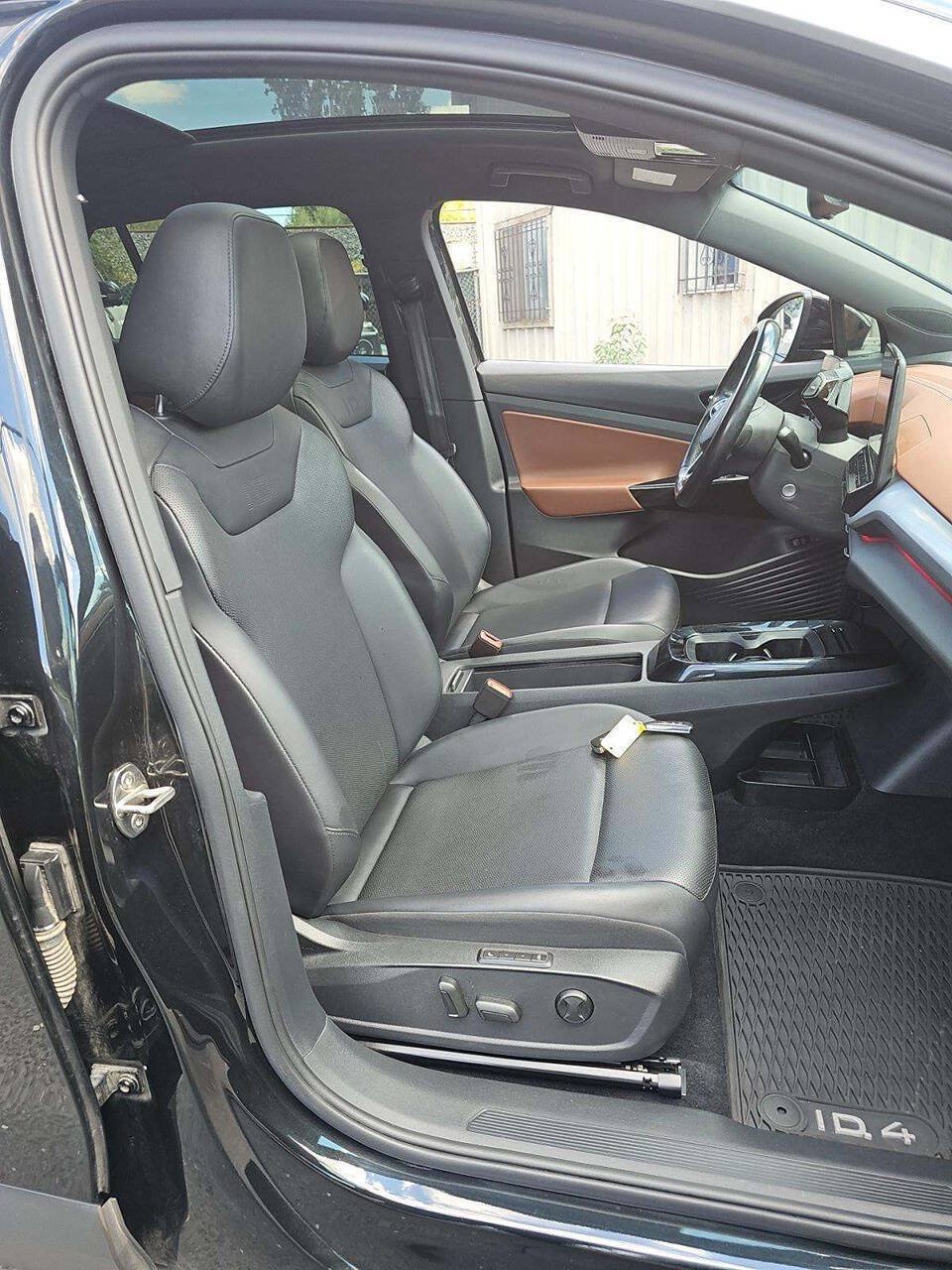 Used 2021 Volkswagen ID.4 Pro S w/ Gradient Package RWD image 14