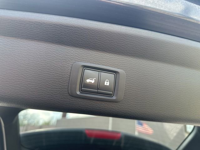 Used 2022 Mitsubishi Outlander SEL image 17