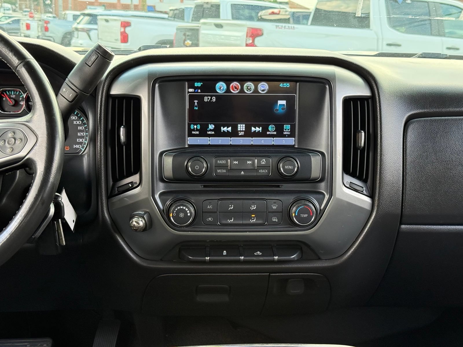 Used 2018 Chevrolet Silverado 1500 LT AWD/4WD image 16