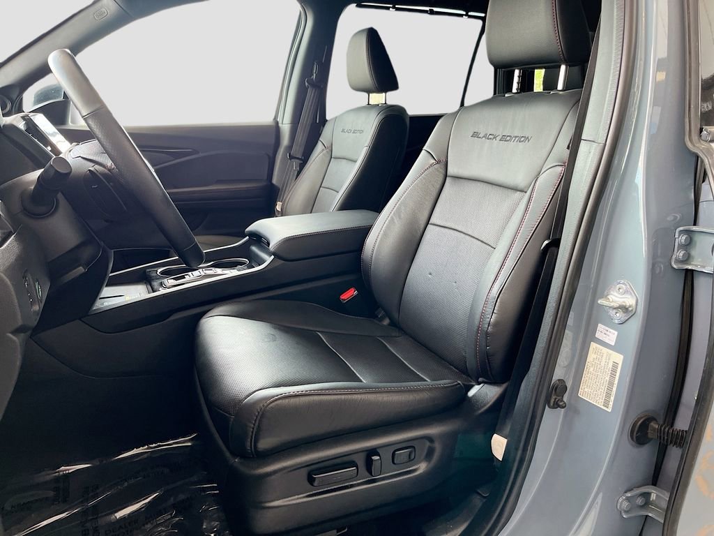 Used 2024 Honda Passport Black Edition image 19