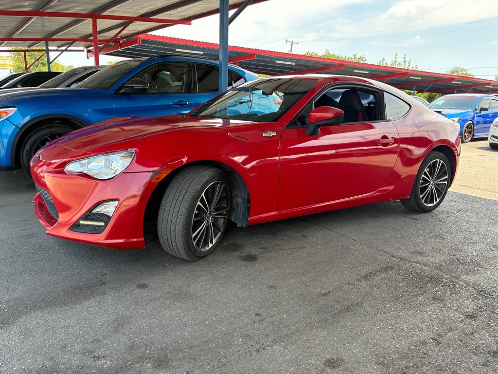 Used 2013 Scion FR-S RWD image 3