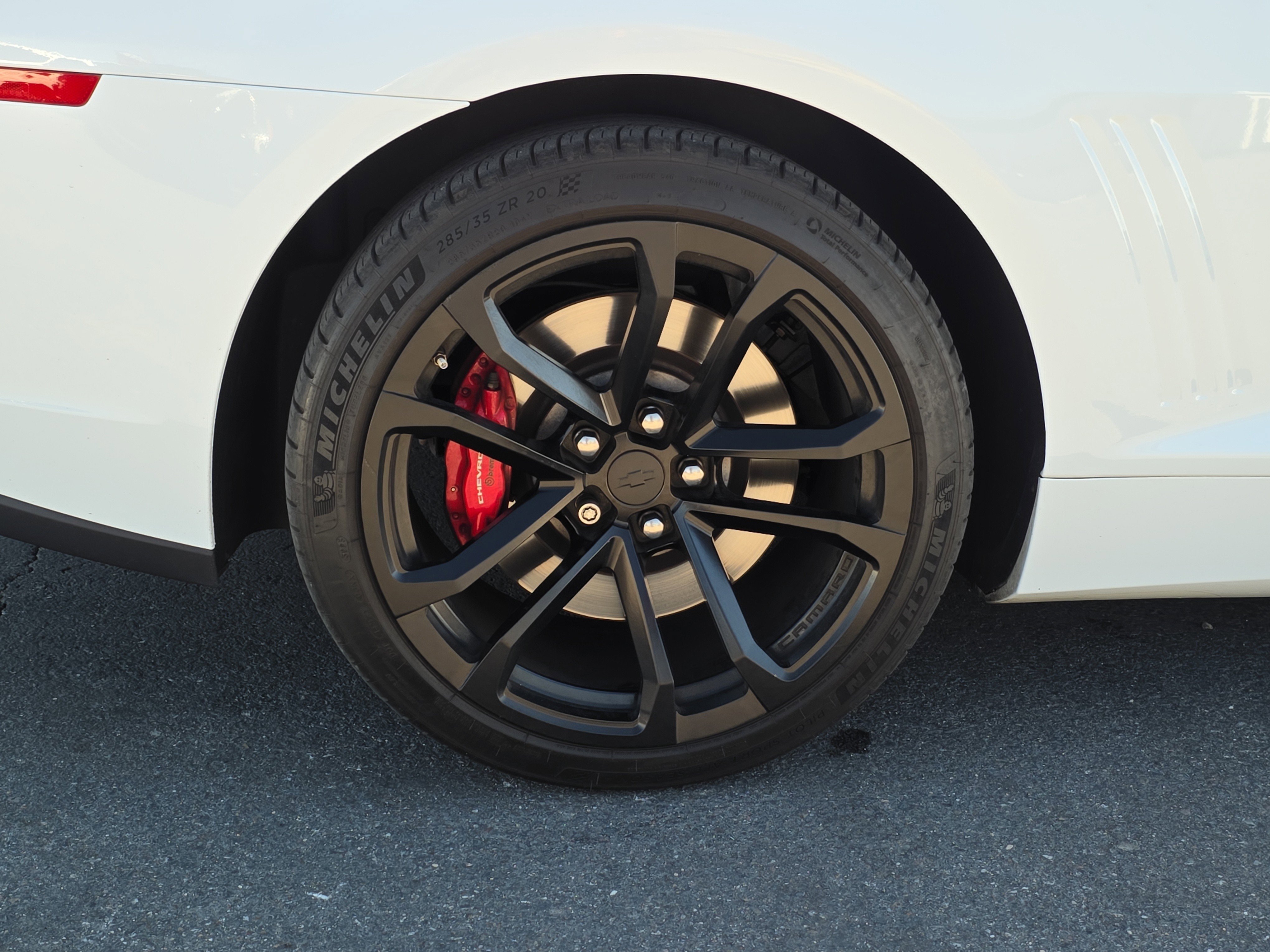 Used 2015 Chevrolet Camaro SS w/ SS Performance Package image 8