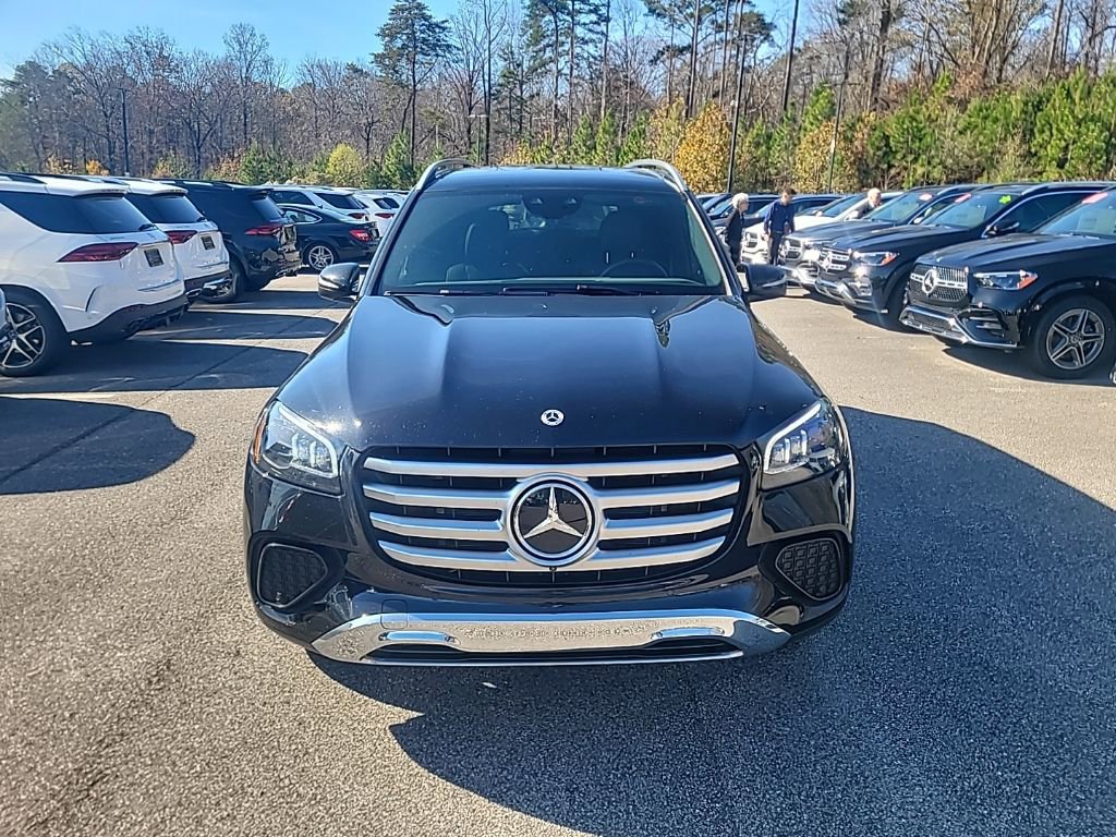 Used 2025 Mercedes-Benz GLS 450 4MATIC image 2