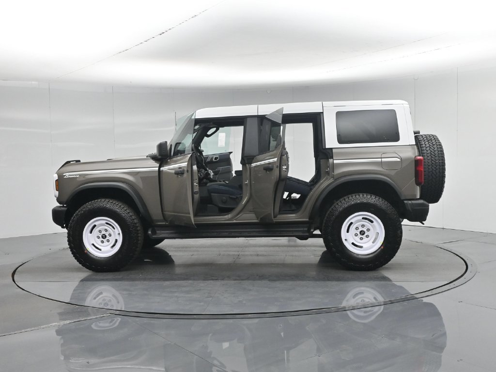 New 2026 Ford Bronco Heritage Edition AWD/4WD image 34