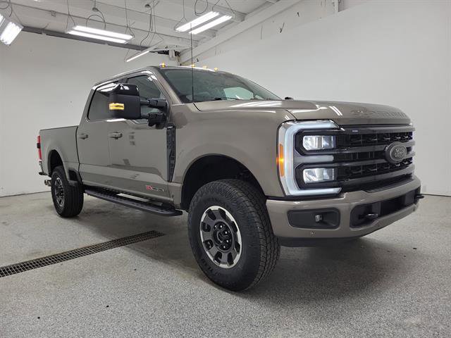 Used 2023 Ford F250 Lariat w/ Lariat Ultimate Package AWD/4WD image 2