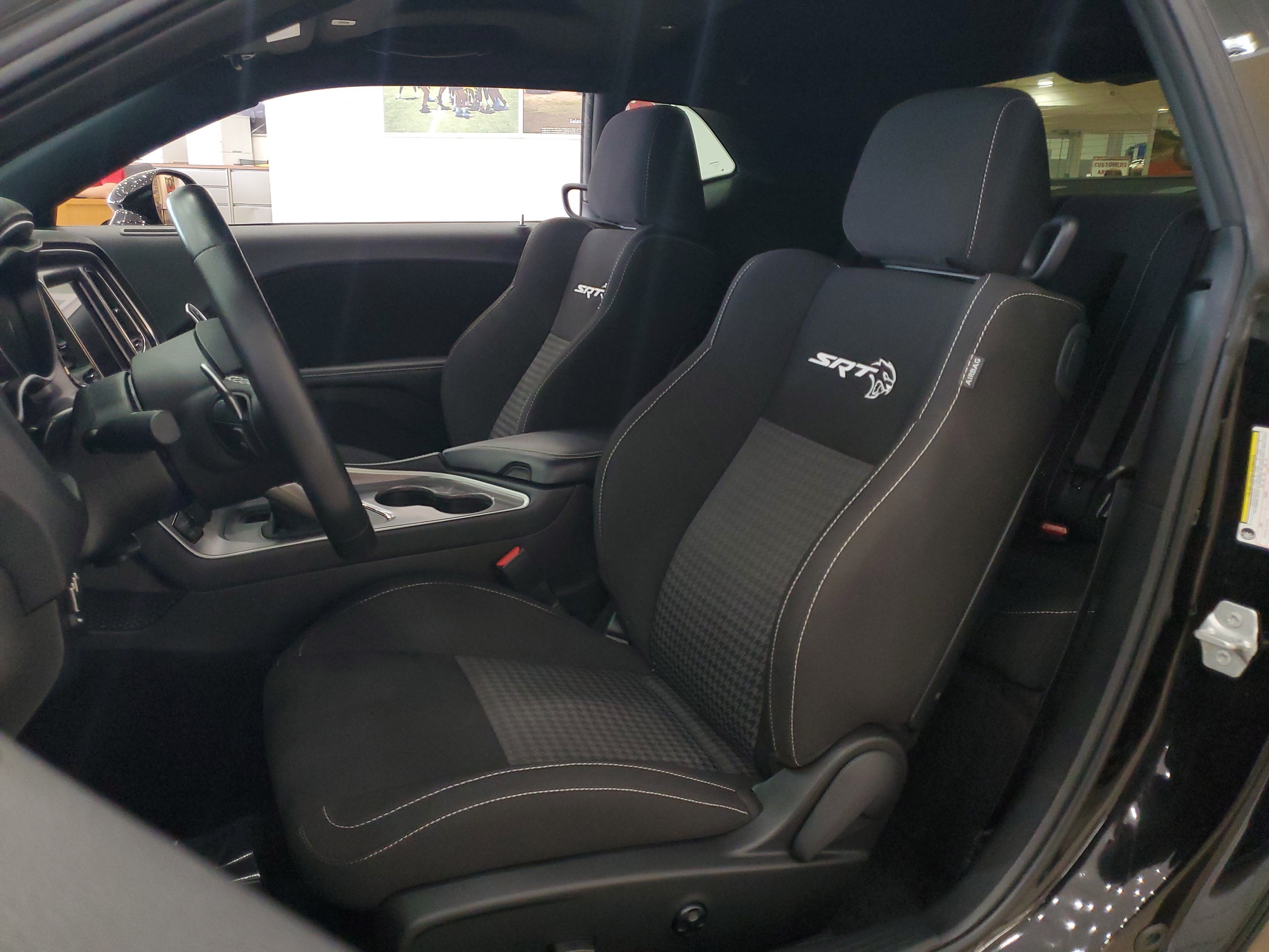 Used 2022 Dodge Challenger SRT Hellcat RWD image 17