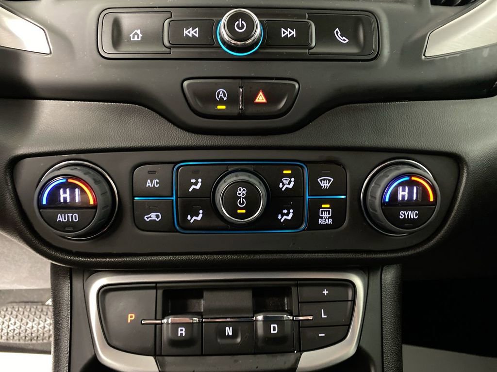 Used 2023 GMC Terrain SLE w/ Driver Convenience Package image 18