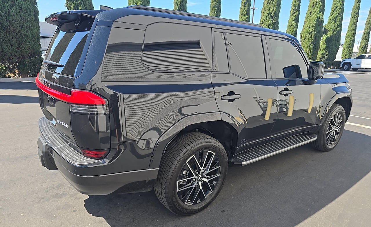Used 2026 Lexus GX 550 w/ Cold Area Package AWD/4WD image 4