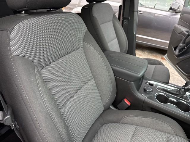 Used 2023 Chevrolet Traverse LT image 28