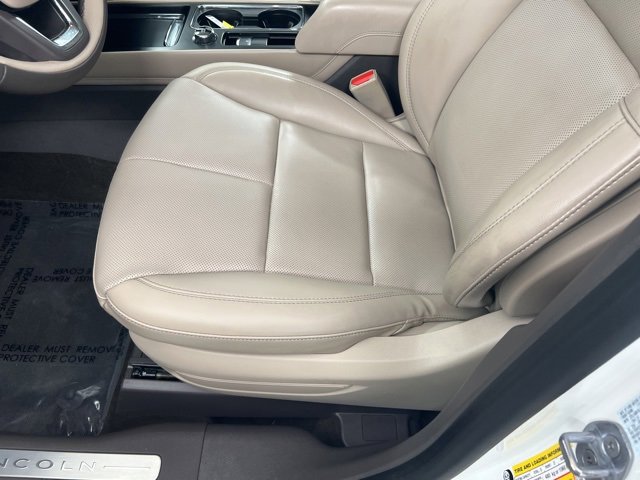 Certified 2023 Lincoln Corsair AWD w/ Equipment Group 101A image 14
