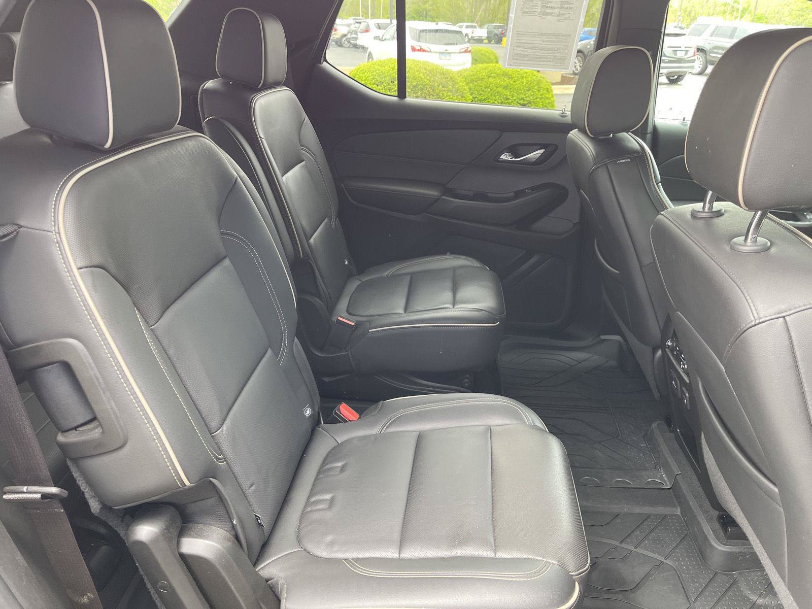 Used 2023 Chevrolet Traverse Premier w/ LPO, Floor Liner Package AWD/4WD image 43