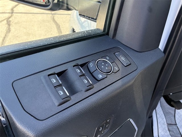 Certified 2022 Ford F350 Lariat w/ Lariat Ultimate Package image 22