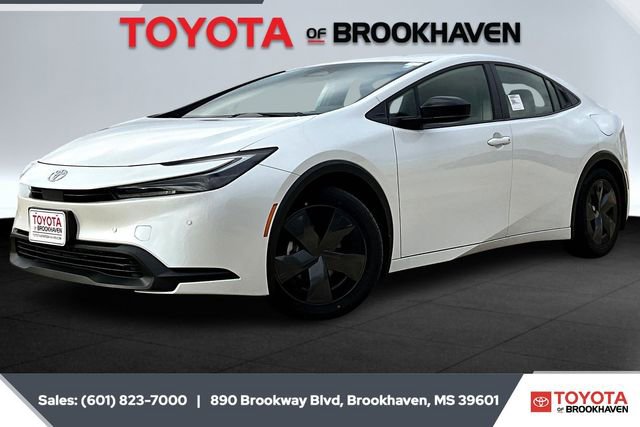 New 2026 Toyota Prius LE image 2