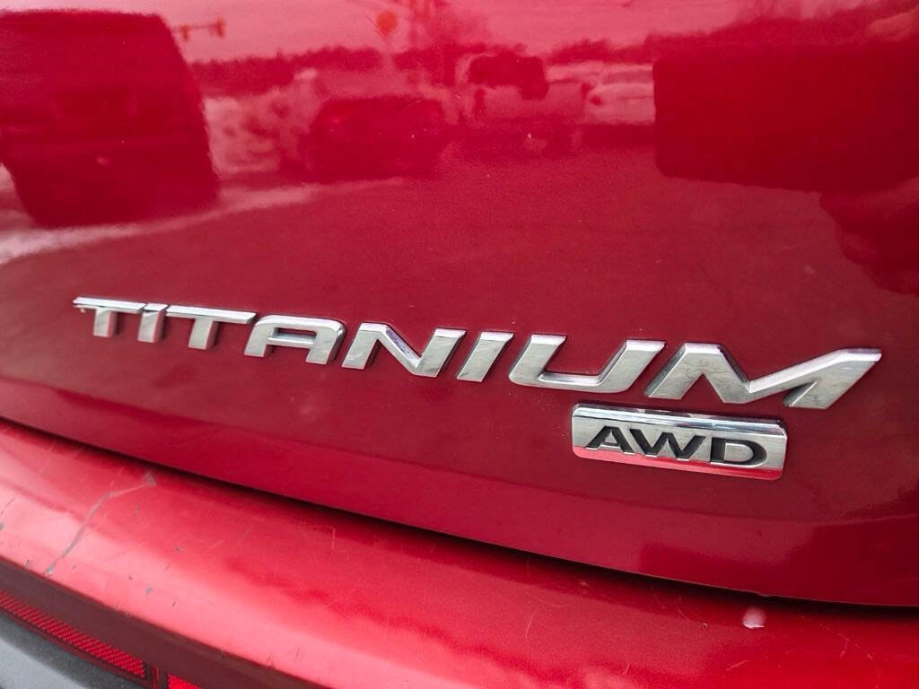 Used 2016 Ford Edge Titanium w/ Technology Package image 16