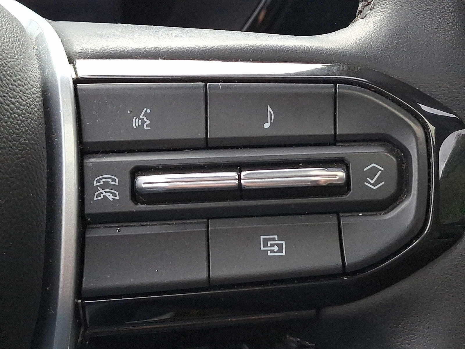 Used 2023 Chevrolet Colorado ZR2 w/ Desert Boss Special Edition AWD/4WD image 23