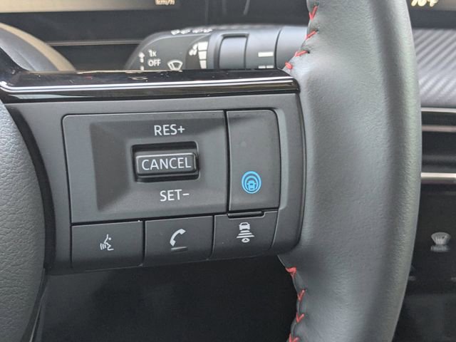 Used 2025 Nissan Kicks SR image 24