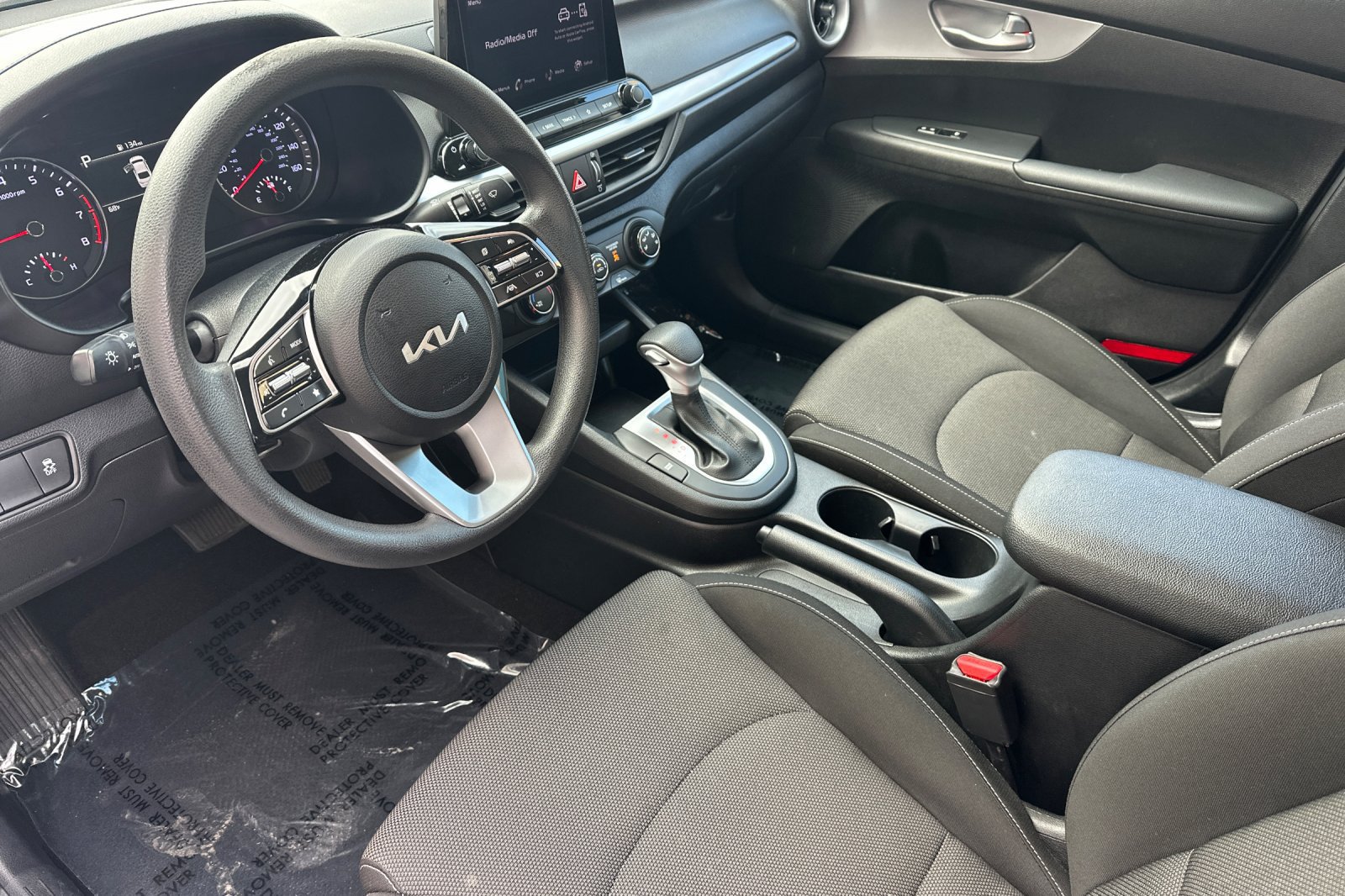 Used 2023 Kia Forte LXS FWD image 13